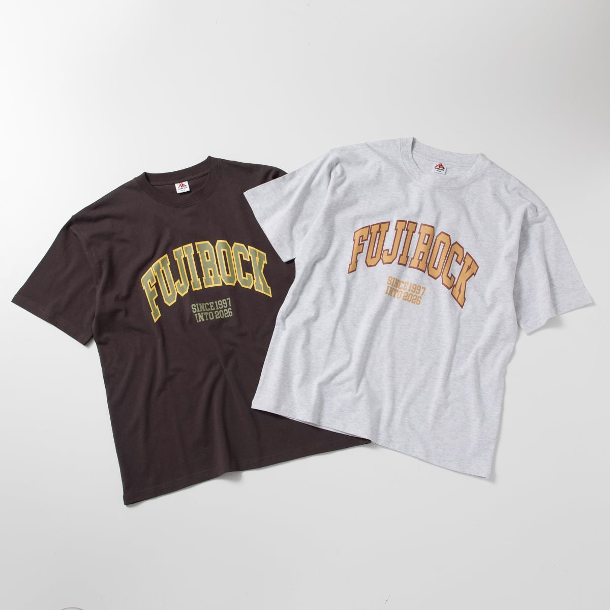 FUJI ROCK '26 COLLEGE Tシャツ